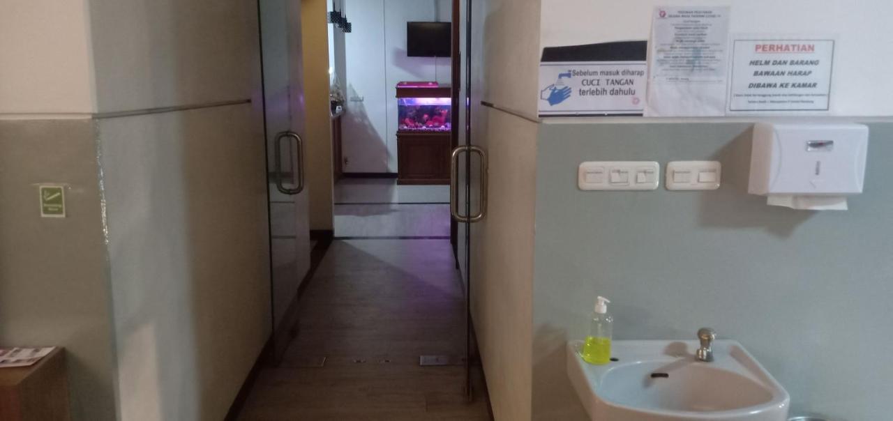 P ホステル バンドゥン エクステリア 写真